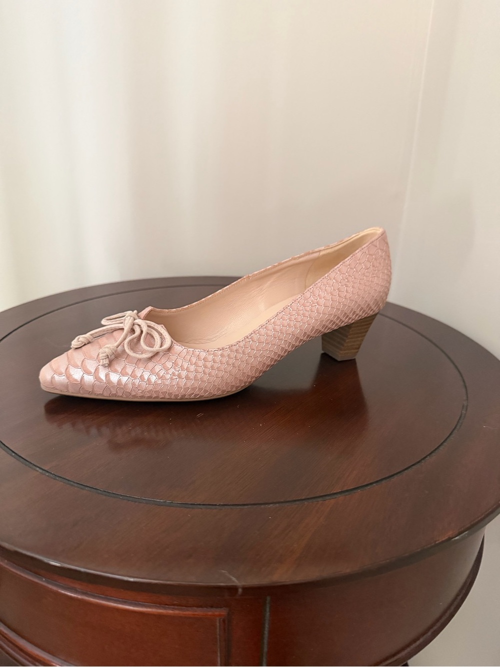 Peter Kaiser Pink Textured Leather Low Heel Loafers - Picture 3 of 4